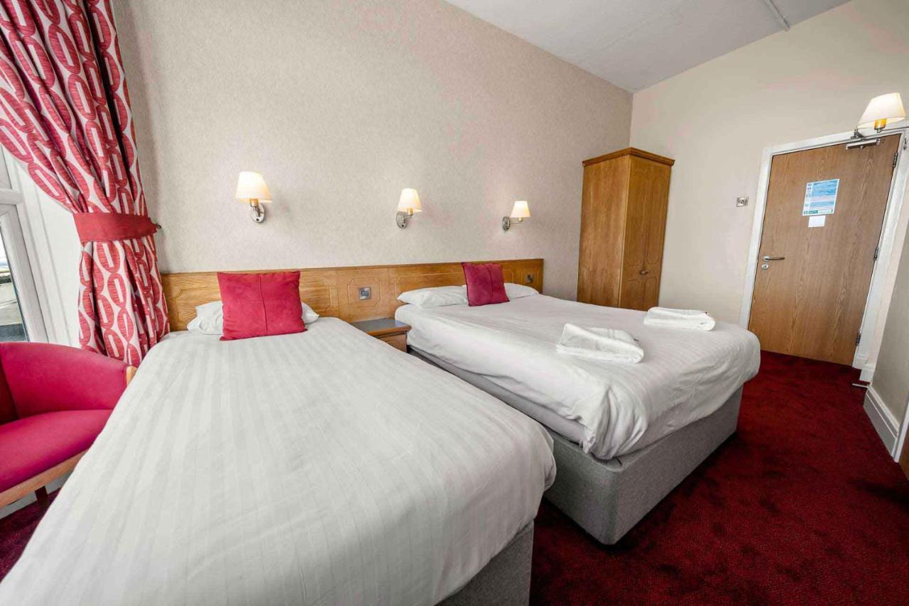 Claremont Отель 3*