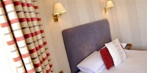 Claremont Отель 3*